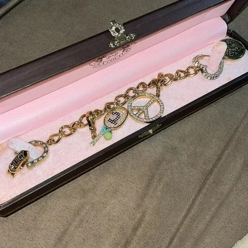 Vintage juicy couture charm gold tone bracelet